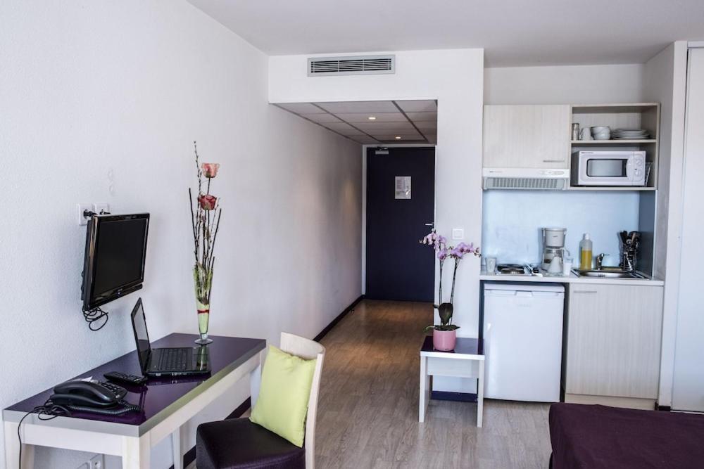 Family Saint Vincent - Studio 2 Pers - 100M Gare Lourdes - Wifi Екстер'єр фото